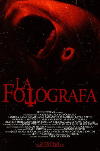 Постер фильма «La fotógrafa»