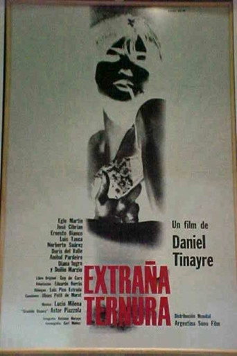 Постер фильма «Extraña ternura»