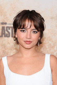 Photo of Isabela Merced