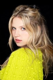Photo of Nicole Mattox