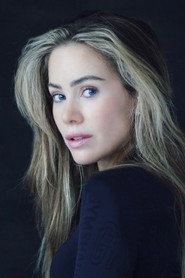 Photo of Roxanne McKee
