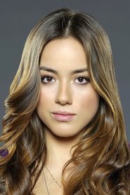 Photo of Chloe Bennet