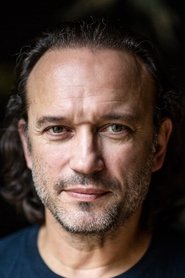 Photo of Vincent Perez