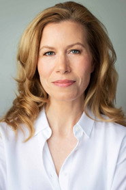 Photo of Kerri Smith