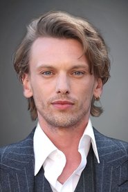 Фото: Jamie Campbell Bower