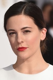 Photo of Phoebe Fox