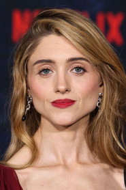 Photo of Natalia Dyer