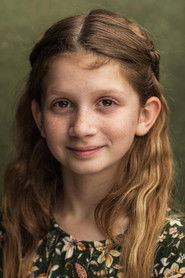 Photo of Olivia Lynes