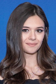 Photo of Nicole Maines
