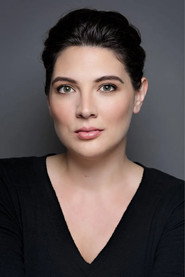 Photo of Taylor Jenkins Reid