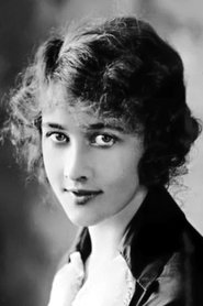 Photo of Anna Q. Nilsson