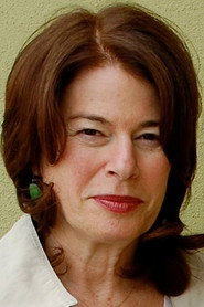 Photo of Davia Nelson
