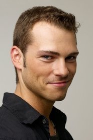 Photo of Shawn Roberts