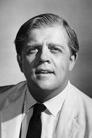 Photo of Pat Hingle
