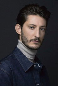 Photo of Pierre Niney