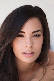 Photo of Laura Hine