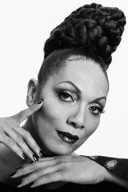 Photo of Lina Bradford