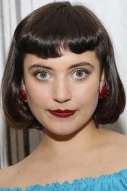 Photo of Hannah Dunne