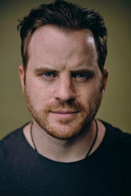 Photo of Robert Kazinsky