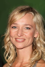 Photo of Kari Matchett