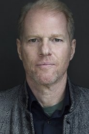 Photo of Noah Emmerich