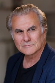 Photo of Oliver Cotton