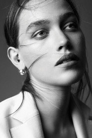 Фото: Victoria Pedretti