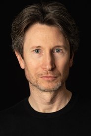 Photo of Jonathan Aris