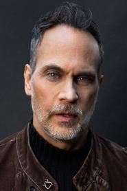 Photo of Todd Stashwick