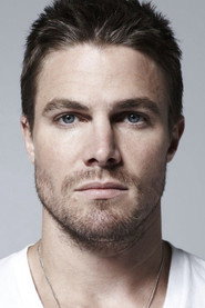 Photo of Stephen Amell