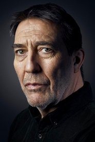 Photo of Ciarán Hinds