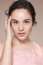 Photo of Chelsea Islan